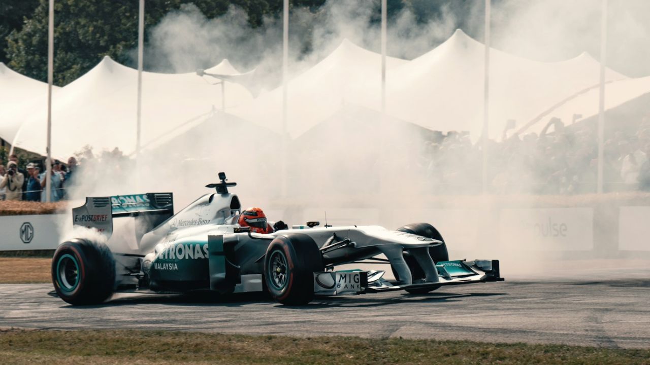 F1 One to One
