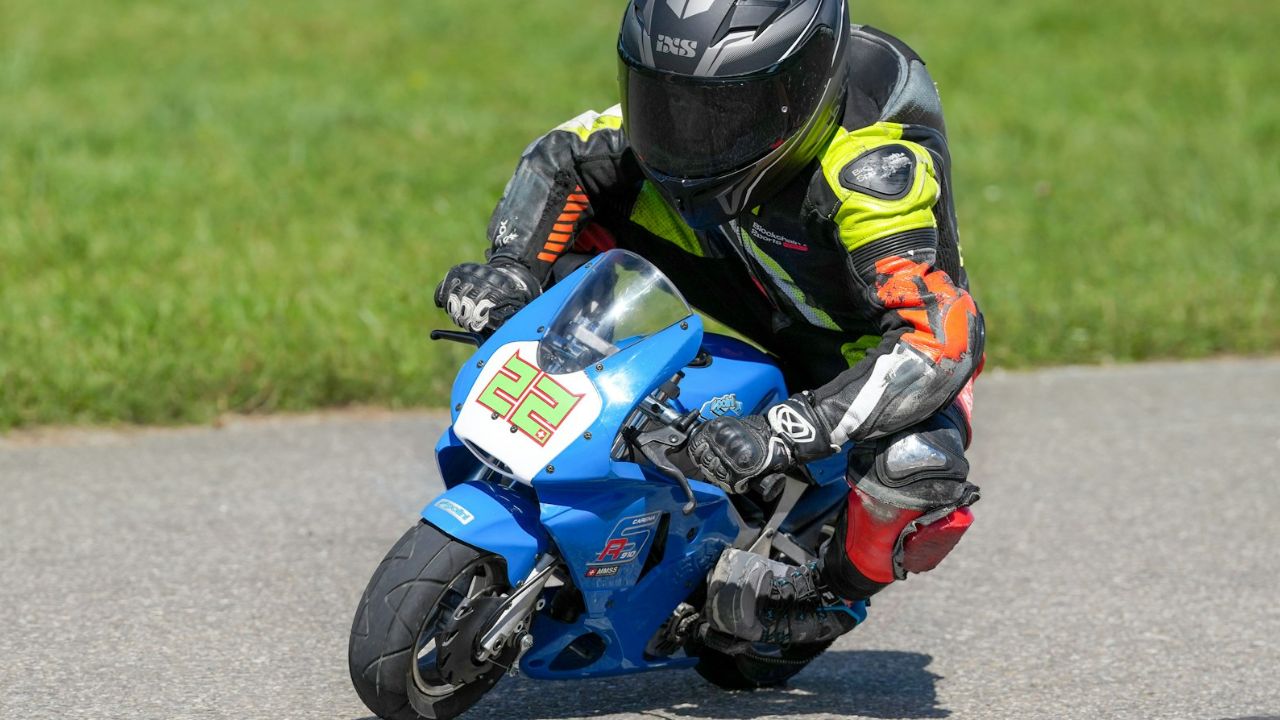 Pocket bike