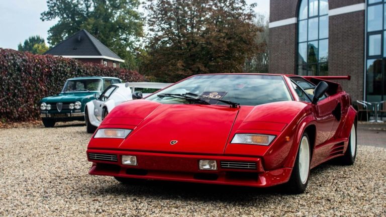 Lamborghini Countach prix