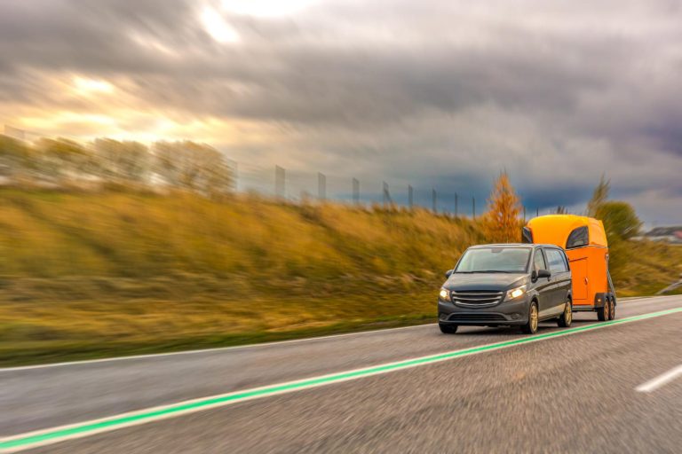 Rouler à 130 km/h avec une remorque