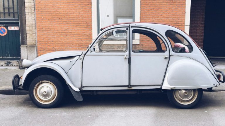 2CV à restaurer