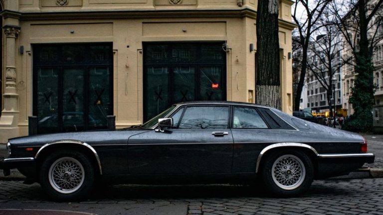 Jaguar XJS V12